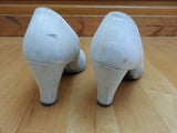 1940s White Peep Toe Heels <br> (Size 8 1/2 aaa)