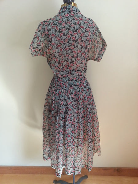 Print Button-Down Dress  <br> (B-38" W-24"---)