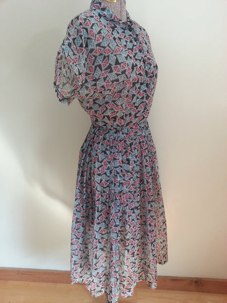 Print Button-Down Dress  <br> (B-38" W-24"---)