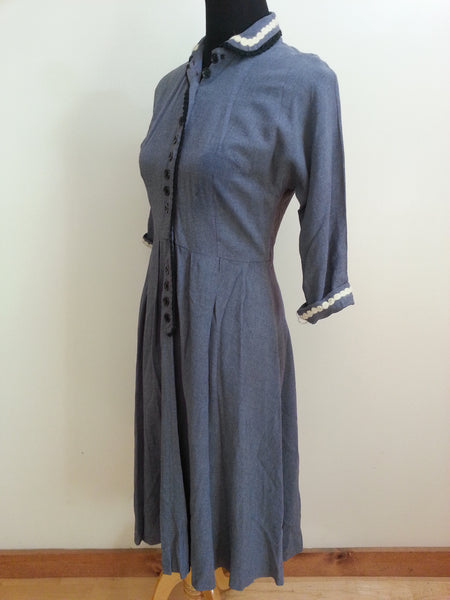 Gray/Blue Button Down Dress <br> (B-36" W-29" H-40")