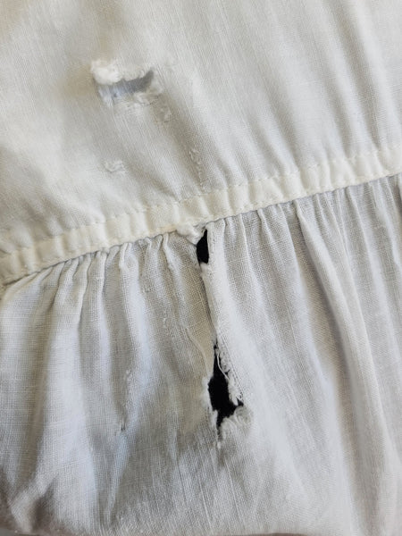White Nightgown <br> (B-40" W-42" H-47")