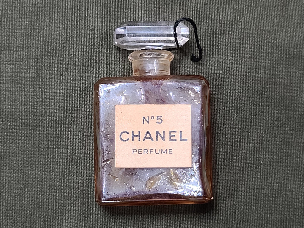 Brilliant Luxury  Chanel n° 5, Chanel, Perfume bottles