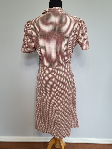 White and Brown Button Down Dress <br> (B-41" W-30" H-37")