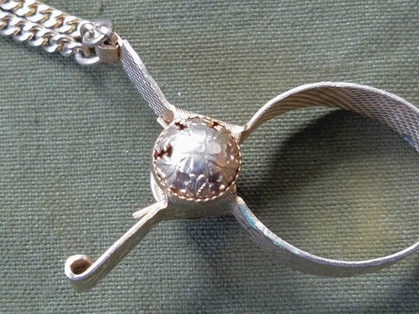 Vintage Glove Holder Clip