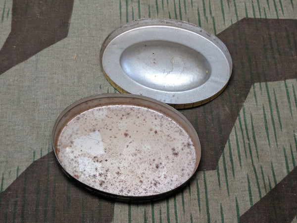 Original Turf Sewing Needle Tin