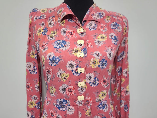Pink Flower Long Sleeve Dress <br> (B-38" W-33" H-44")