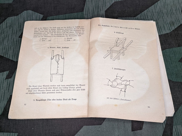 Erste Hilfe Book for Luftschutz and Daily Life