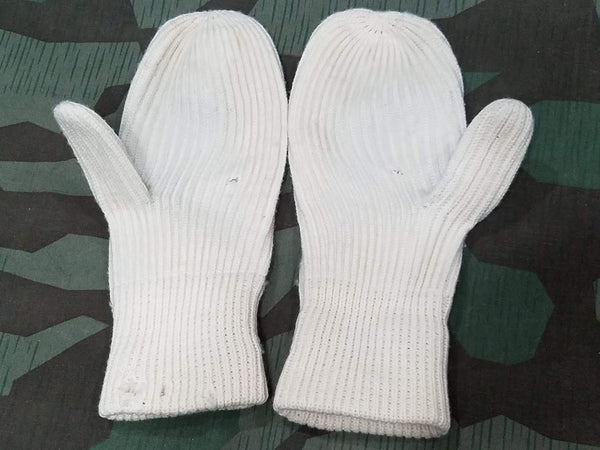 German Size 2 White Mittens