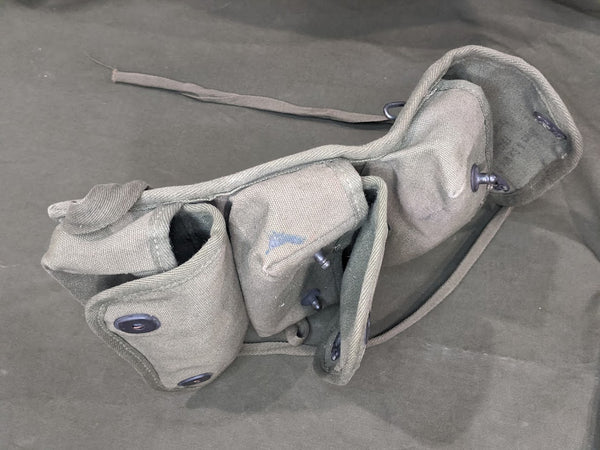 1945 US Grenade Pouch