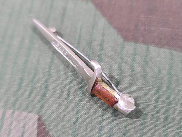 Antwerpen WWI Bayonet Brooch