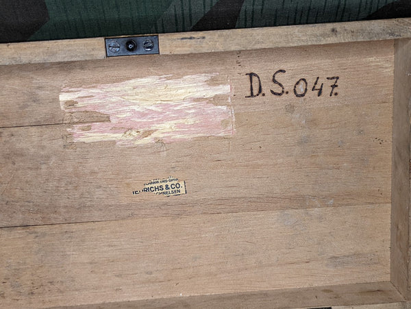 German Wood Box Verbandkasten?