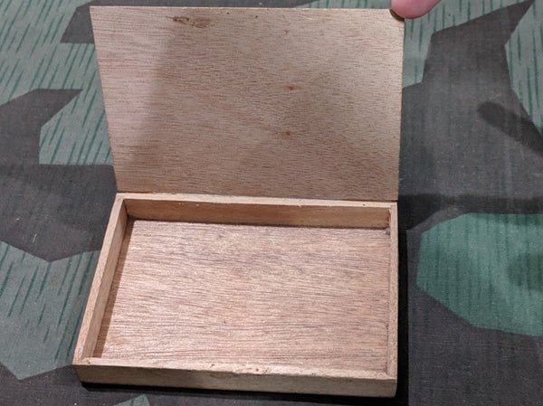 Ober-arzt Cigarillo Box Reichspatent