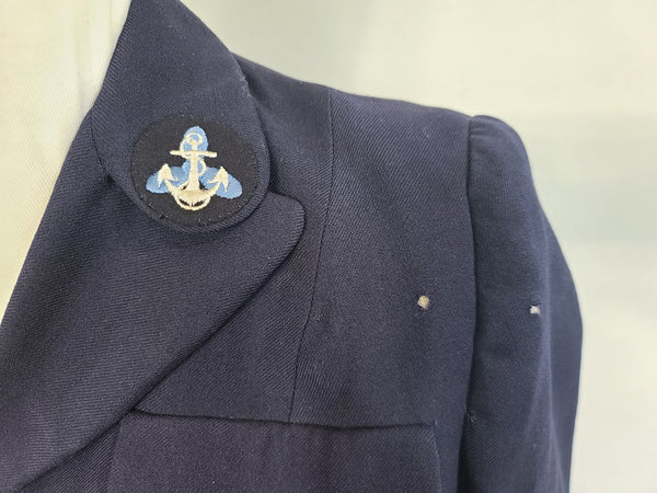 WAVES Uniform: Jacket, Skirt and Garrison Cap PW <br> (B-38" W-27" H-38")
