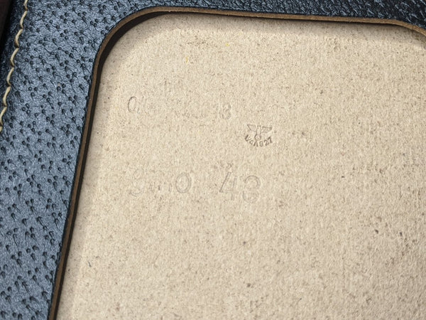 Reproduction Black/Brown Preßstoff Straight Shovel Carrier