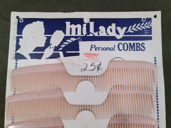 Mi Lady Combs on Original Card
