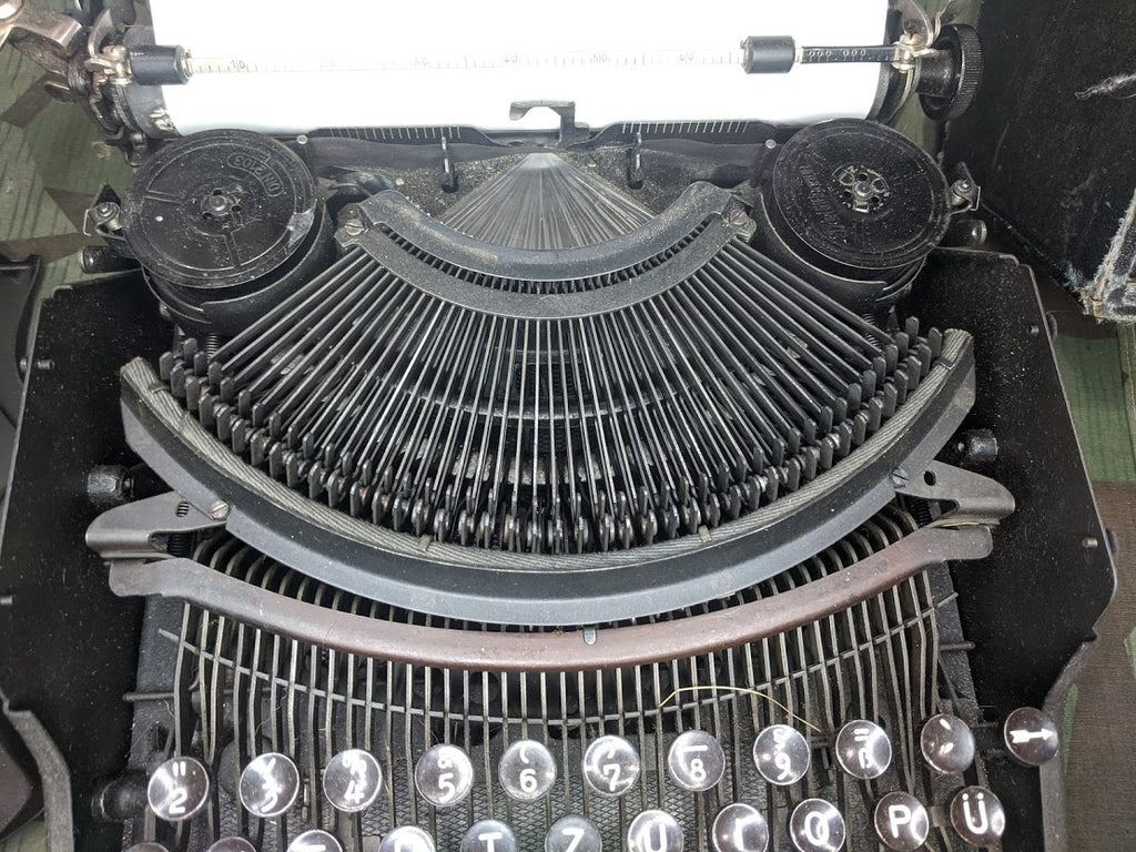 Wehrmacht/ Typewriter Adler, M1938-WH/ Maquina de Escribir Adler, M1938  - Original Militaria