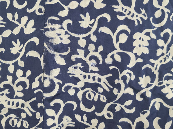 Blue and White Animal Novelty Print Dress <br> (B-47" W-37" H-44")