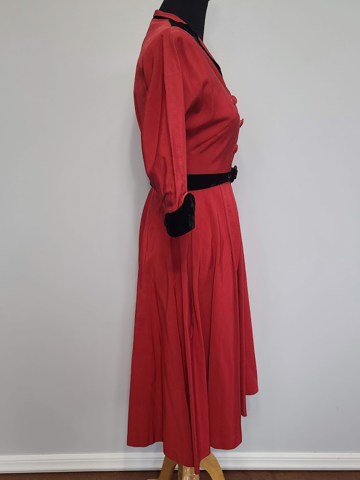 red dress with black trim A Line Black and Red Sweetheart Party Dress, Short Tulle Lace Homecomi –  Anneprom main image 1