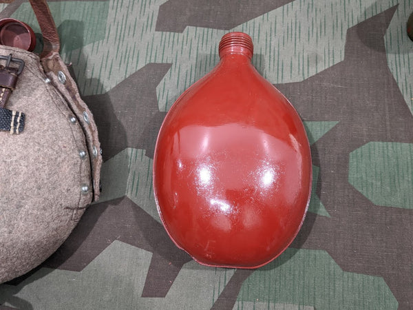 Red Enamel Canteen w/ Green Painted Cup RFI 1943 Unissued