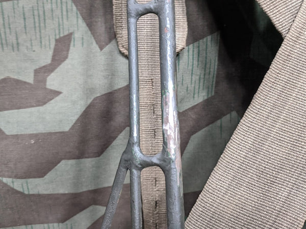 Traggestell with Some Webbing Project