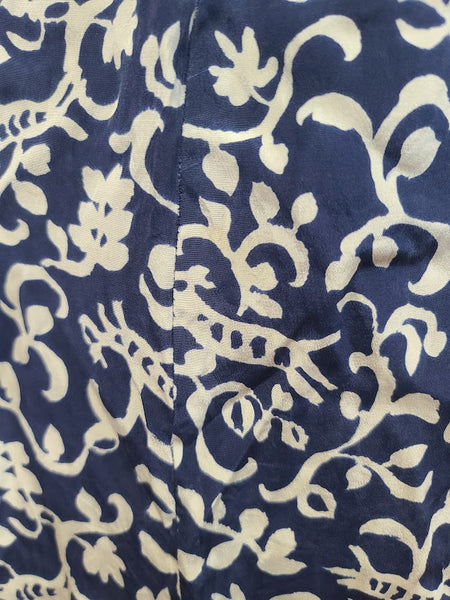 Blue and White Animal Novelty Print Dress <br> (B-47" W-37" H-44")