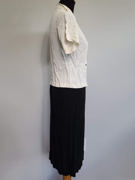 White Blouse and Black Skirt Outfit <br> (B-36" W-28" H-36")