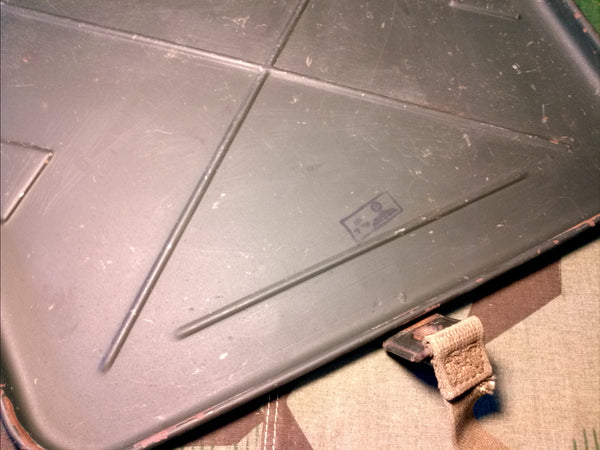 1 Gasschutzhaube Steel Box