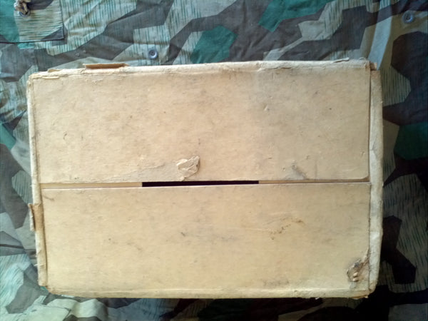 Alpen-Milch Bären-Marke Ration Box