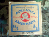 Alpen-Milch Bären-Marke Ration Box