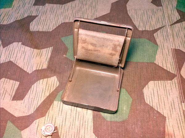 Period Cigarette Rolling Machine