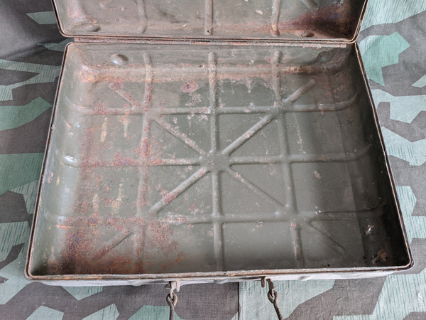 Stick Grenade Box AS-IS
