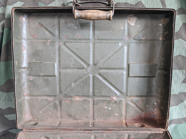 Stick Grenade Box AS-IS