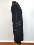 1920s Velvet Flapper Dress <br> (B-39" W-36" H- 41")