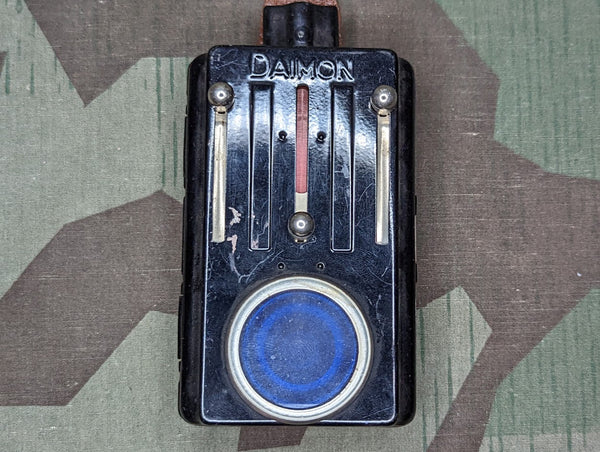 Daimon Flashlight 3 Color Lenses Wire Button Loop