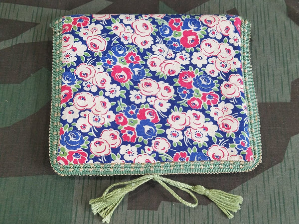 German Handkerchief Holder with Hankie