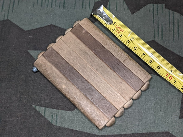 Springy Wooden 5 Cigarette Case
