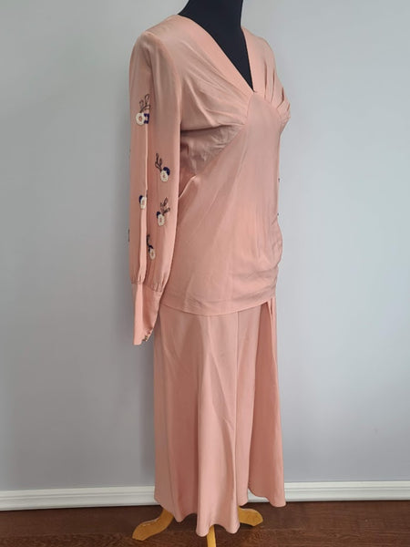 Pink Dress with Beading on Sleeves (Unique Style) <br>(B-36"  W-25"-31.5"  H-35")