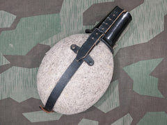 MN42 Red Enamel Canteen