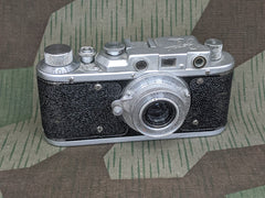 86 - A Russian copy of a German Luftwaffe Leica , manufactured by Zorki 86 - A Russian copy of a German Luftwaffe Leica , manufactured by Zorki