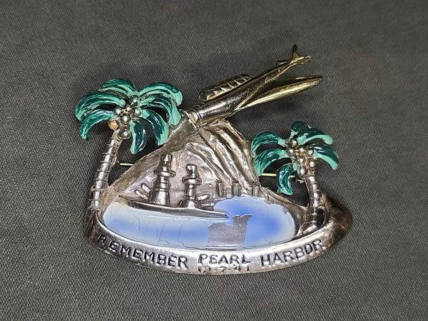 Original WWII Remember Pearl Harbor Island Plane Pin Brooch