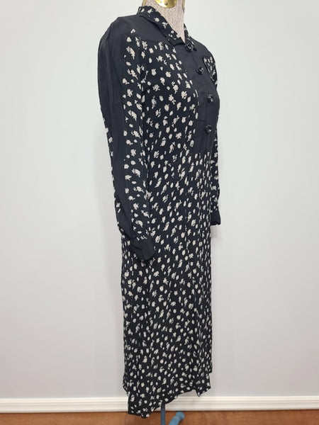 German Black Flower Print Dress <br> (B-35" W-28" H-35")