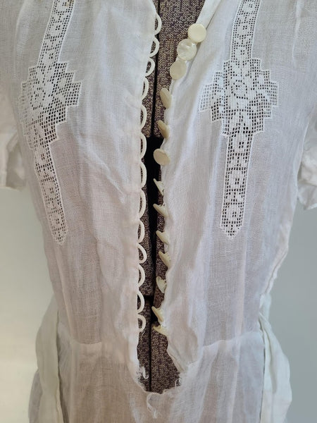 White Button Down Dress <br> (B-36" W-26" H-34")