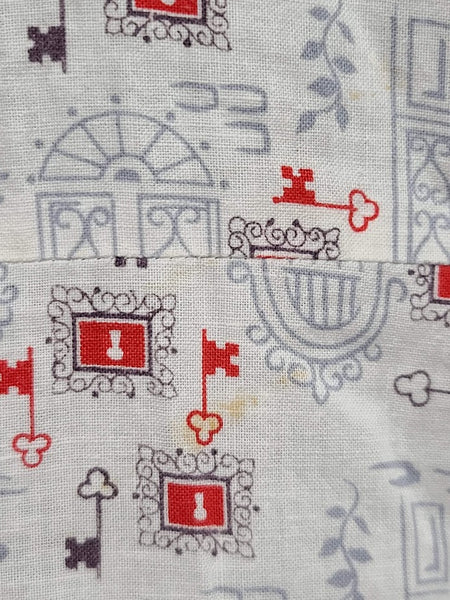 Key and Doorway Novelty Print Dress <br> (B-47" W-39" H-46")