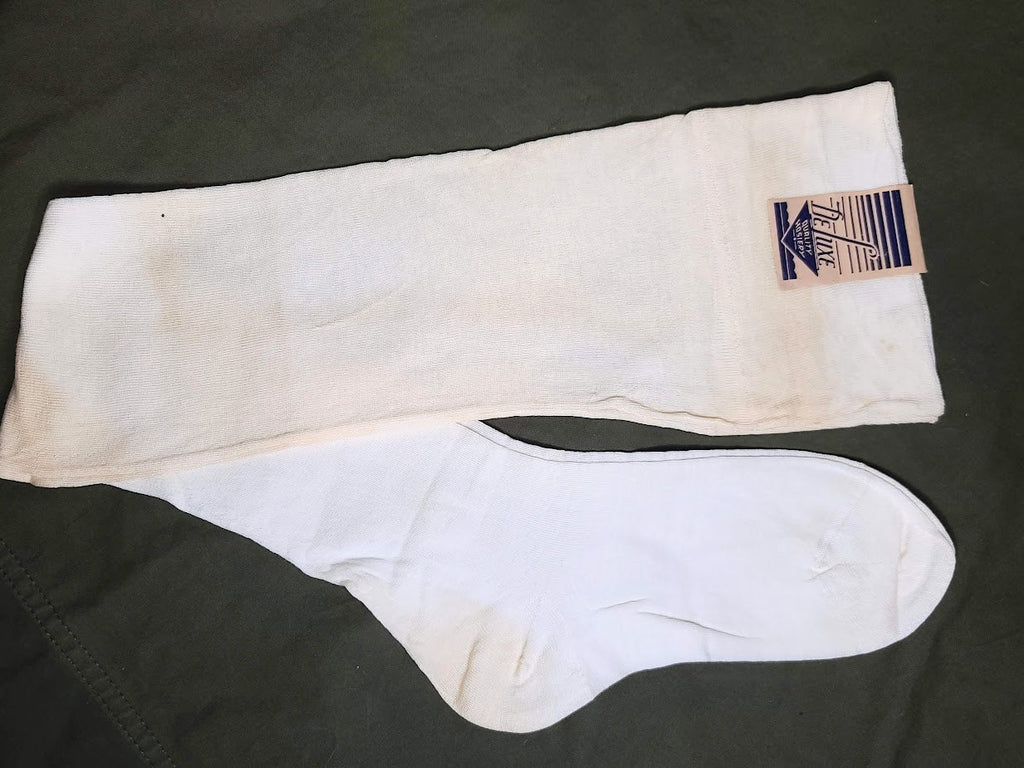 DeLuxe White Seamed Stockings Size 9 deluxe-white-seamed-stockings-size-9