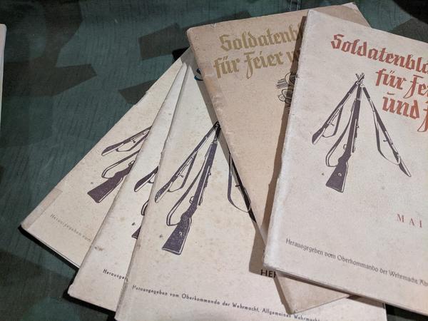 Soldatenblatter Books for Free Time & Celebration