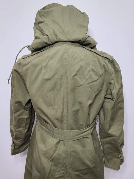 Women's Officer's Overcoat with Liner 10R <br> (B-39" W-36" H-42")