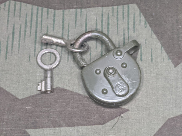 Small Bundeswehr Lock Green