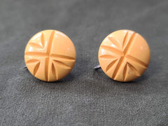 Vintage 1940s Carved Bakelite Screw-back Earrings