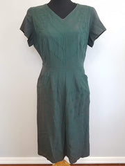 Vintage 1940s Green Rayon Bead Dress with Fading Plus Size