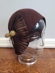 Vintage 1920s Art Deco Flapper Brown Cloche Hat
